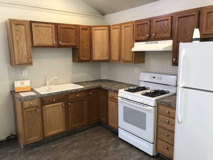 231 West Beech Street Northeast - Photo 3 of 23