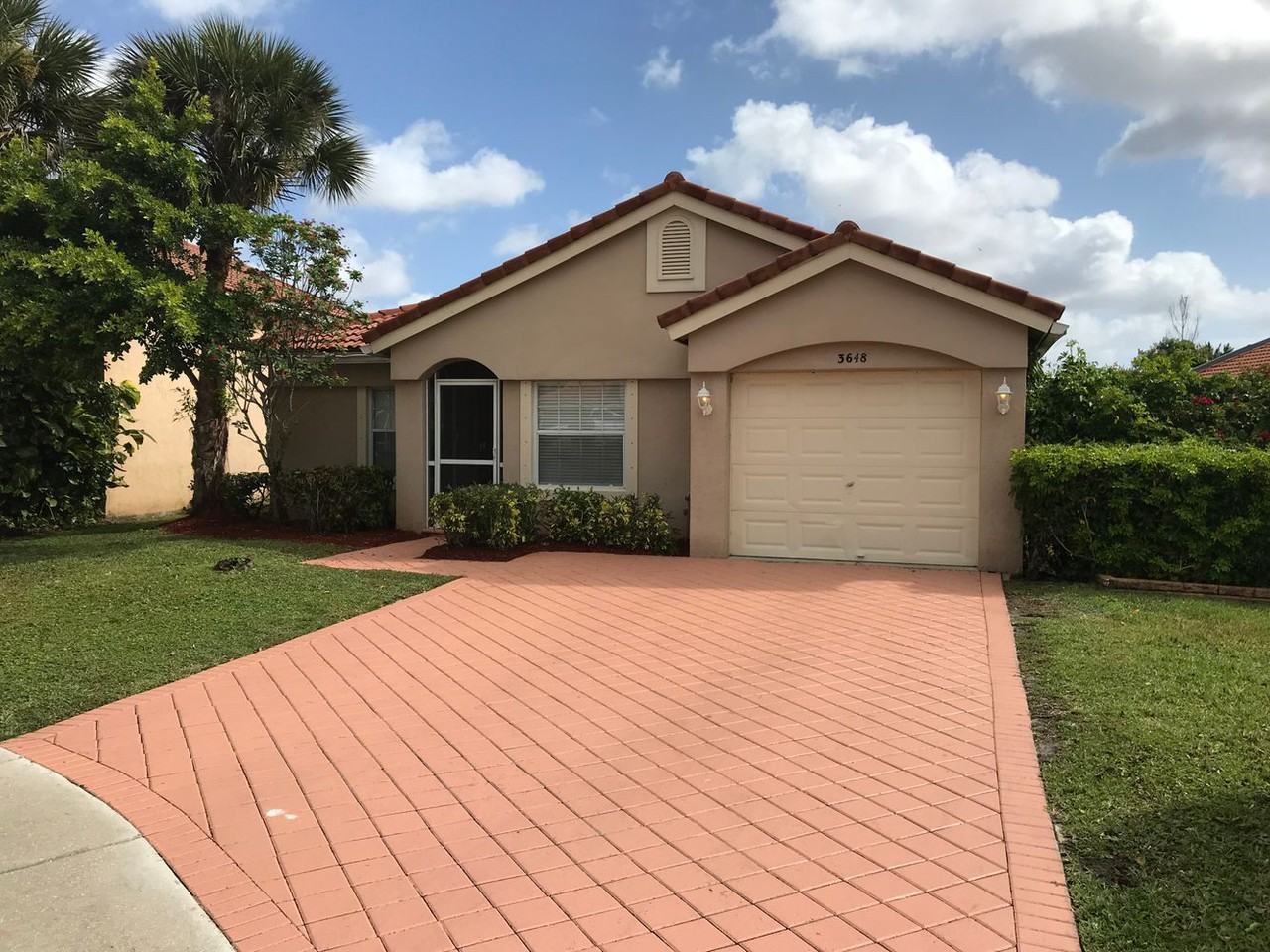 3648 Chesapeake Ct - Photo 2 of 23