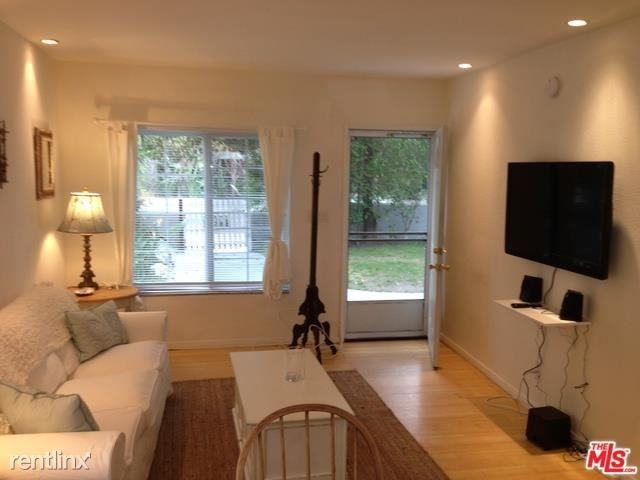 24 Breeze Ave #2 - Photo 3 of 12