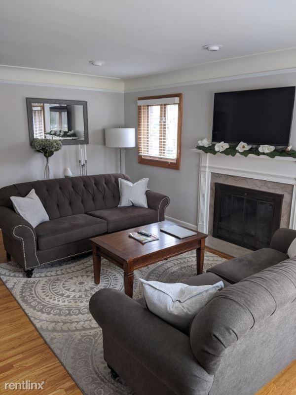 2126 Sherwood Ave. - Photo 3 of 12