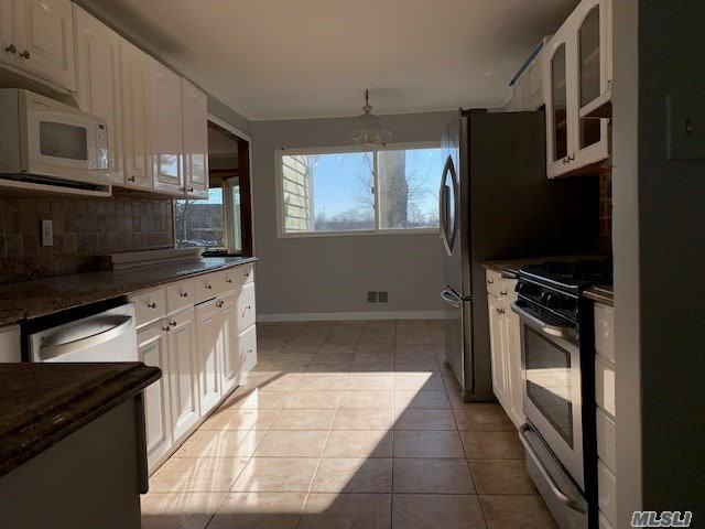 6 Steven Dr. - Photo 2 of 6