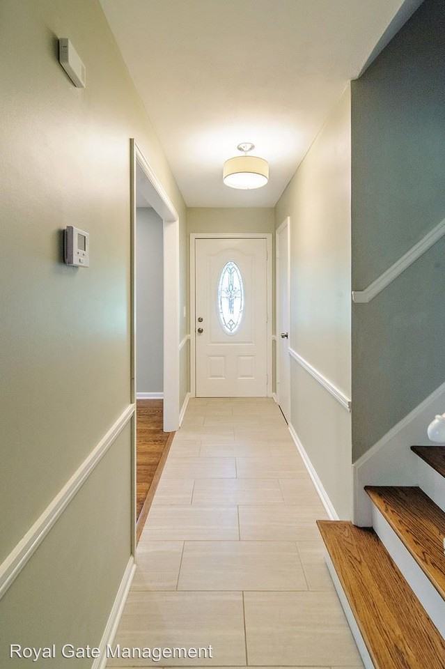 9330 Lamar Ave - Photo 2 of 27