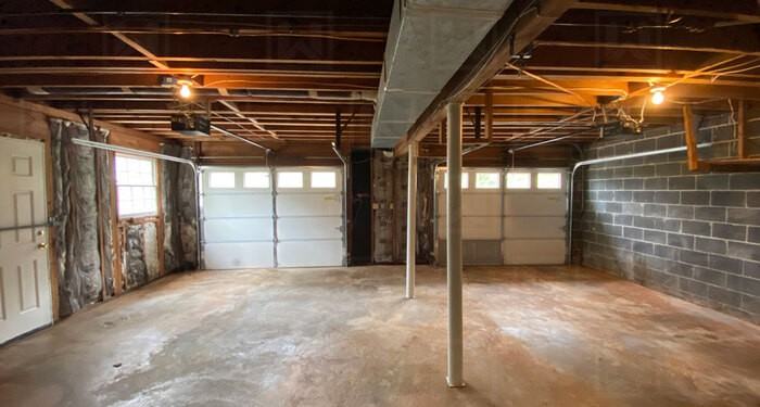 2305 Mountain Oaks Ln - Photo 2 of 23