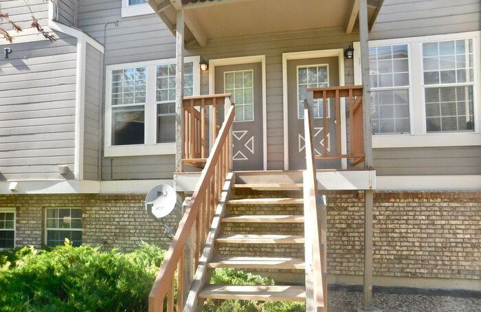 3200 Azalea Drive #P2