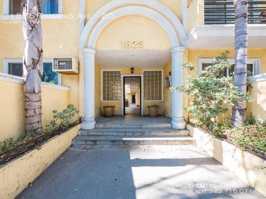 1825 Tamarind Ave #20