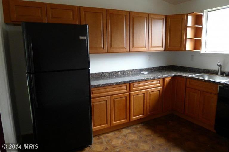 400 Gwynnwest Rd - Photo 2 of 3