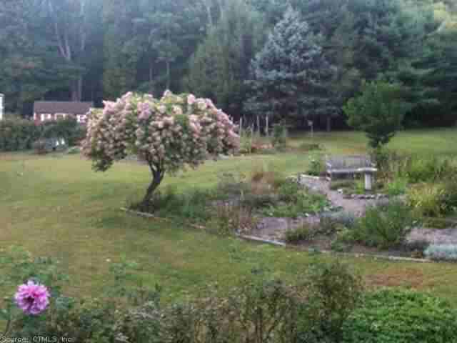 6 Oneil Rd - Photo 3 of 13