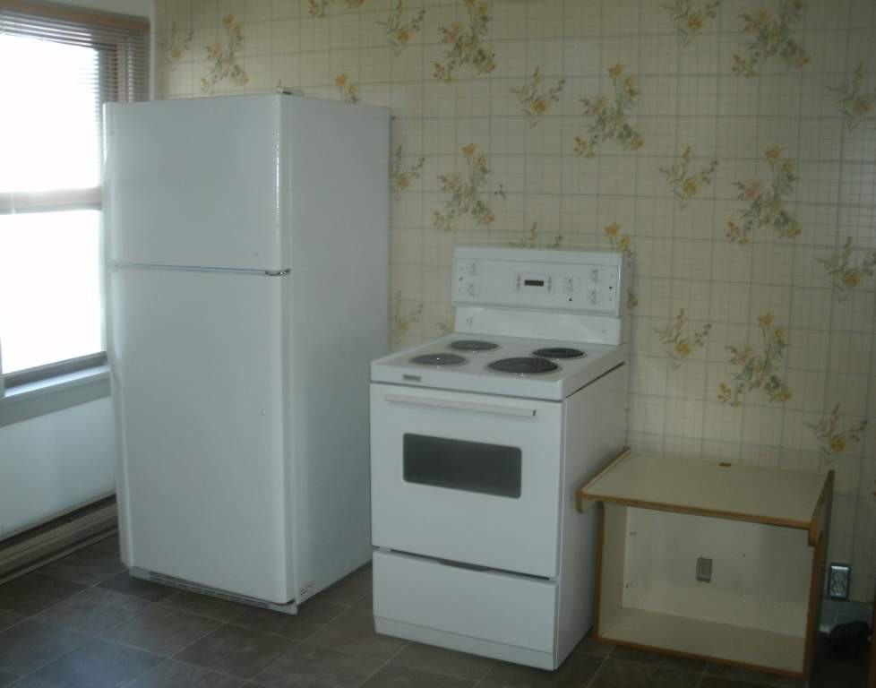 Lansdowne Avenue - Photo 2 of 13