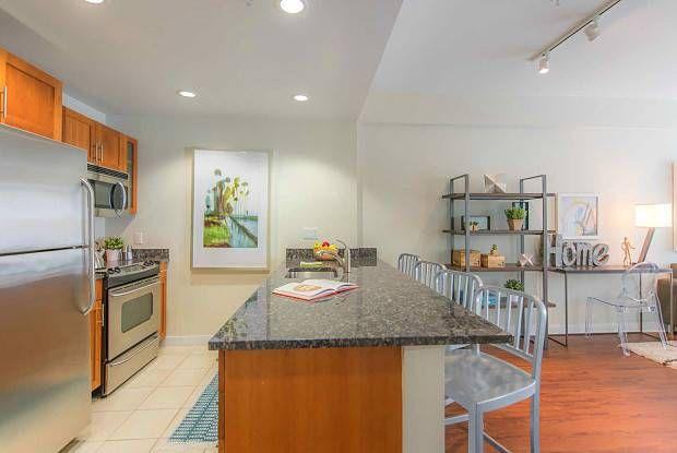 15 Emerson Pl - Photo 3 of 18