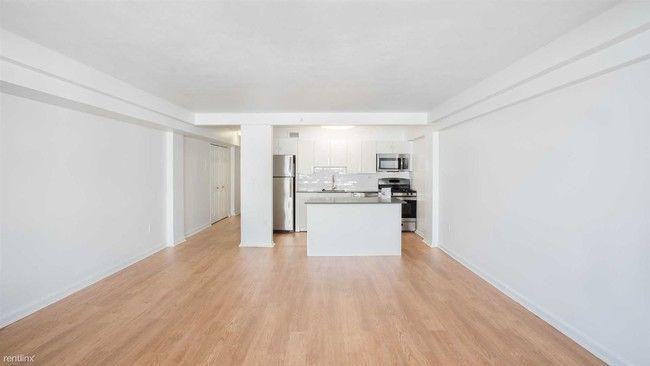 12 Emerson Pl - Photo 3 of 25