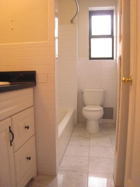 25 W 68th St #1C - Photo 2 of 7