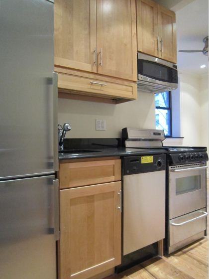 326 E 35th St #64 - Photo 3 of 4