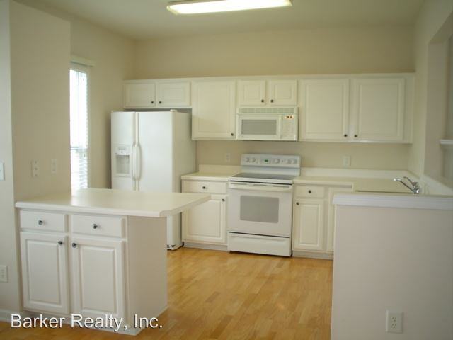 7100 Proctor Hill Dr - Photo 2 of 11
