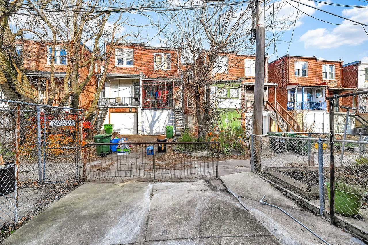 320 Ilchester Ave - Photo 2 of 2