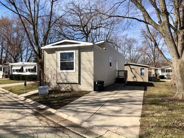 1128 Lakeview Road - 55+ age qualified community - Photo 3 of 35