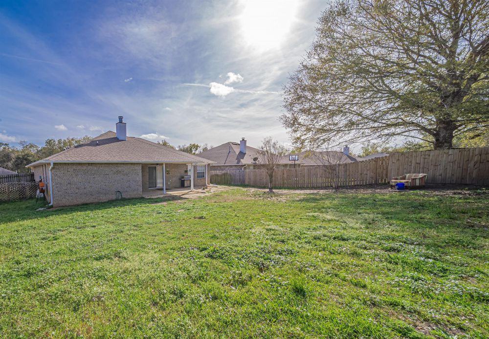 6425 Sarasota Street - Photo 3 of 10