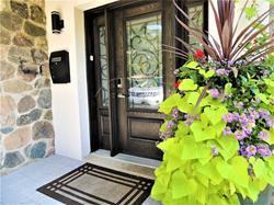 10 Jeff Drive - Photo 2 of 27