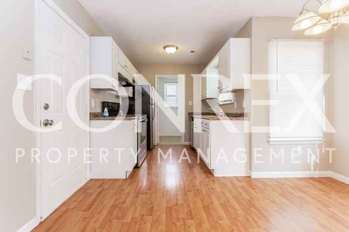 369 Buffalo Creek Drive - Photo 3 of 8