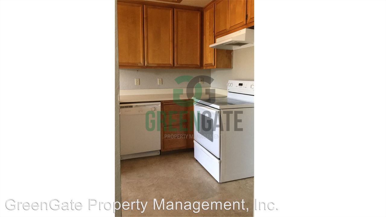 2005-2007 Glen Ridge Dr - Photo 2 of 22