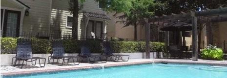460 W Holland St - Photo 3 of 3