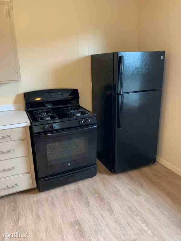 304 Hammons Ave 1 - Photo 2 of 8