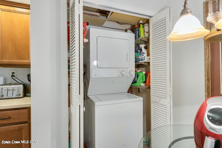 240 Hammock Shore Dr #207 - Photo 3 of 9