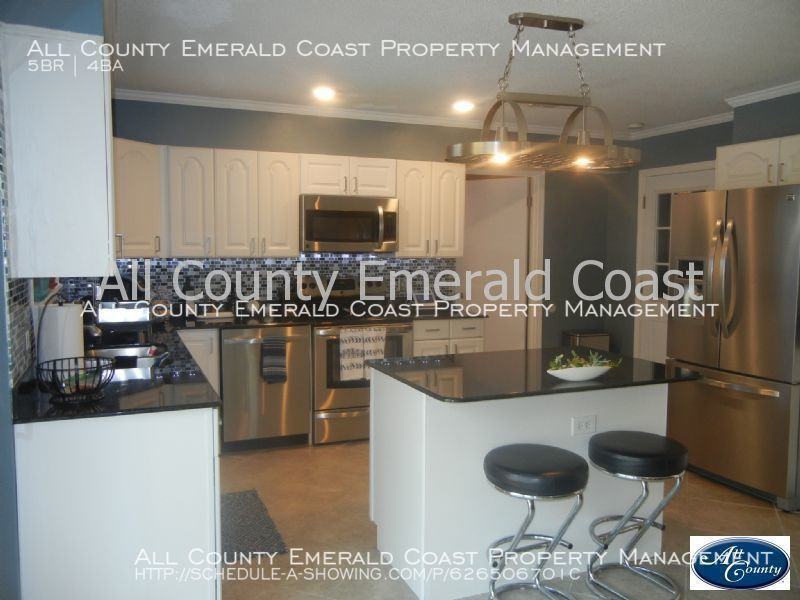 321 Cypress St - Photo 2 of 19