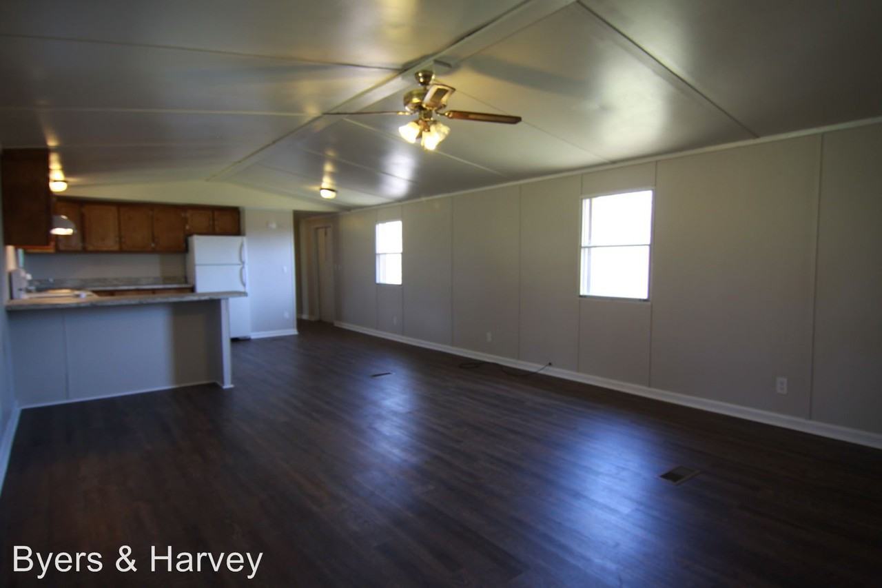 3140 Harris Circle - Photo 3 of 18