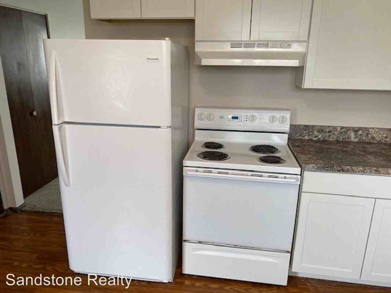 247 Brunswick Dr - Photo 3 of 16