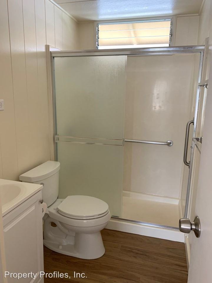 750 MAKALEKA AVENUE - Photo 2 of 4