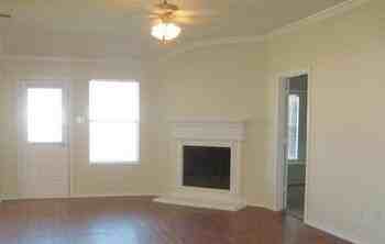 819 Nandina Way - Photo 3 of 10