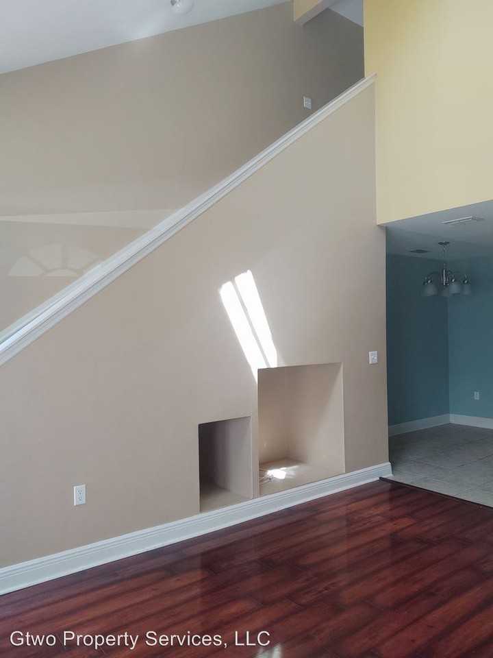 3247 Sugar Berry Way - Photo 3 of 12