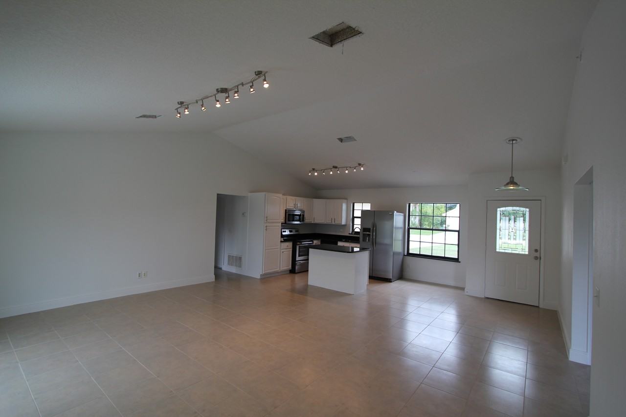 127 Citruswood Ct - Photo 2 of 10