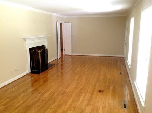 1403 Georgia Ave - Photo 2 of 10