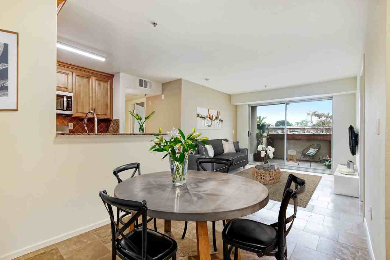 Sophia Ridge - Photo 2 of 36