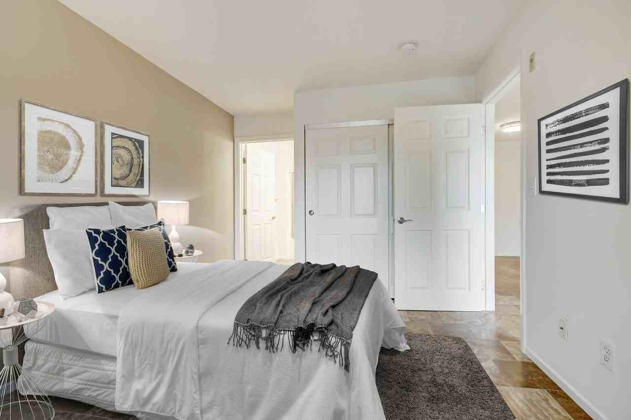 Sophia Ridge - Photo 3 of 36