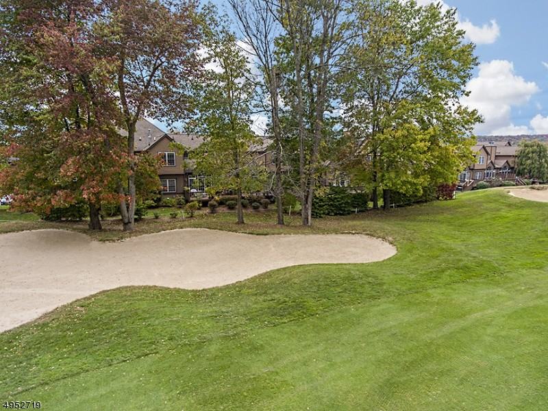 34 Bracken Hill Rd - Photo 3 of 25