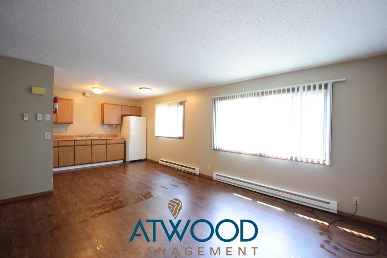 212 Balcerzak Drive - Photo 3 of 9