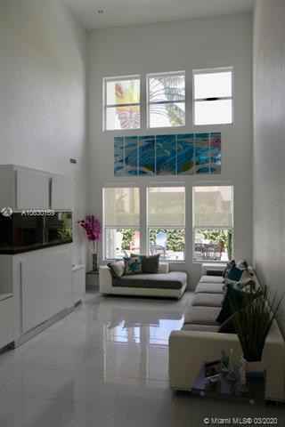 7060 NW 107th Pl - Photo 3 of 32