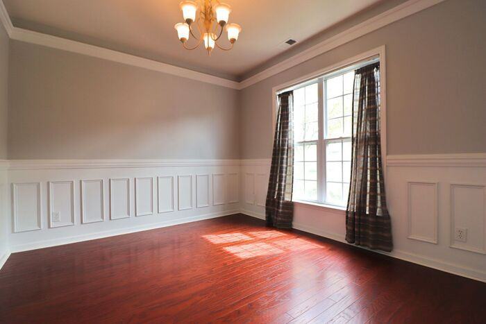 202 Trillium Avenue - Photo 3 of 24