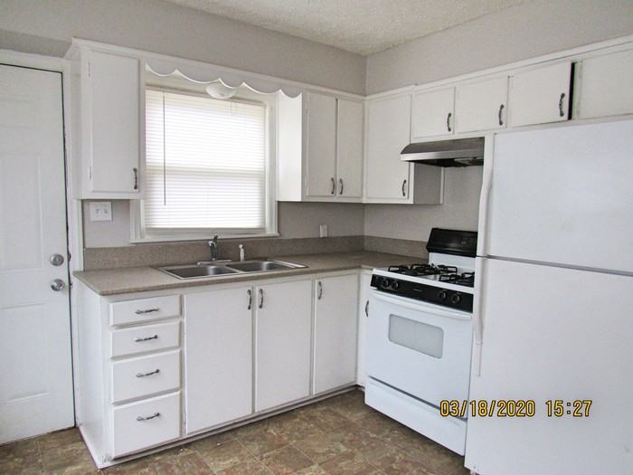 301 North 7th Avenue - Photo 2 of 12