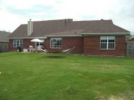 6376 Gardener Cove - Photo 3 of 3