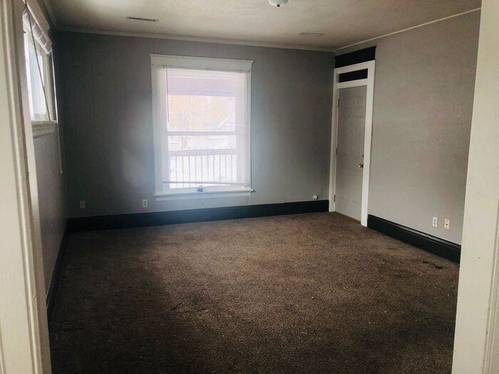 345 West Williams Street - Photo 3 of 14