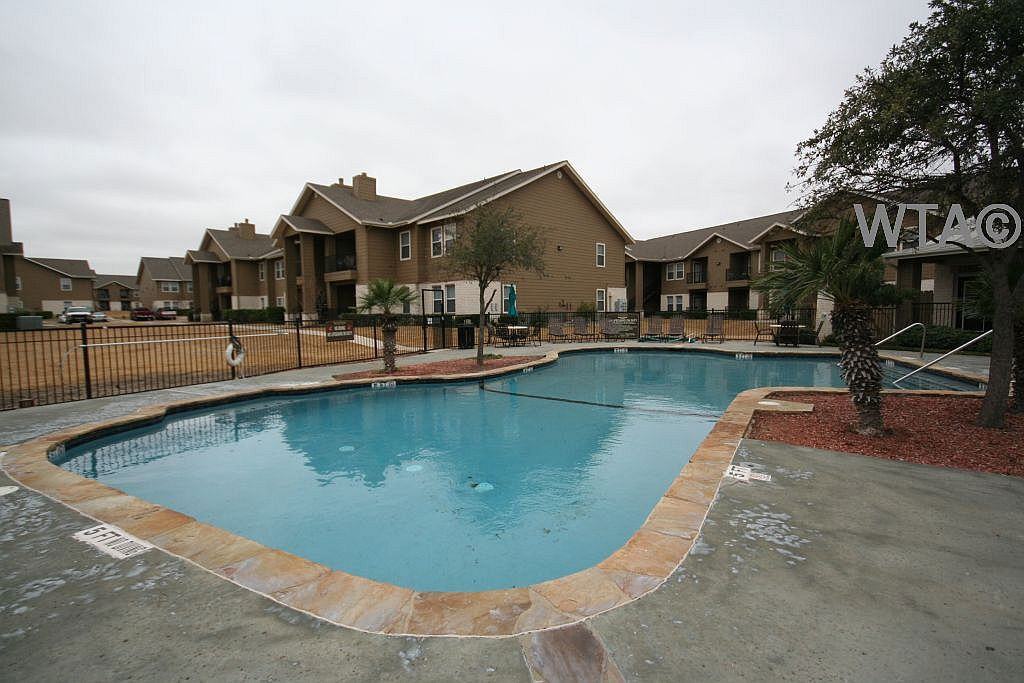 1 Month Free Cheap 2 Bedroom, San Antonio, TX 78227 2 Bedroom Apartment