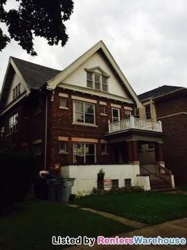1809 E Kenwood Blvd - Photo 2 of 10
