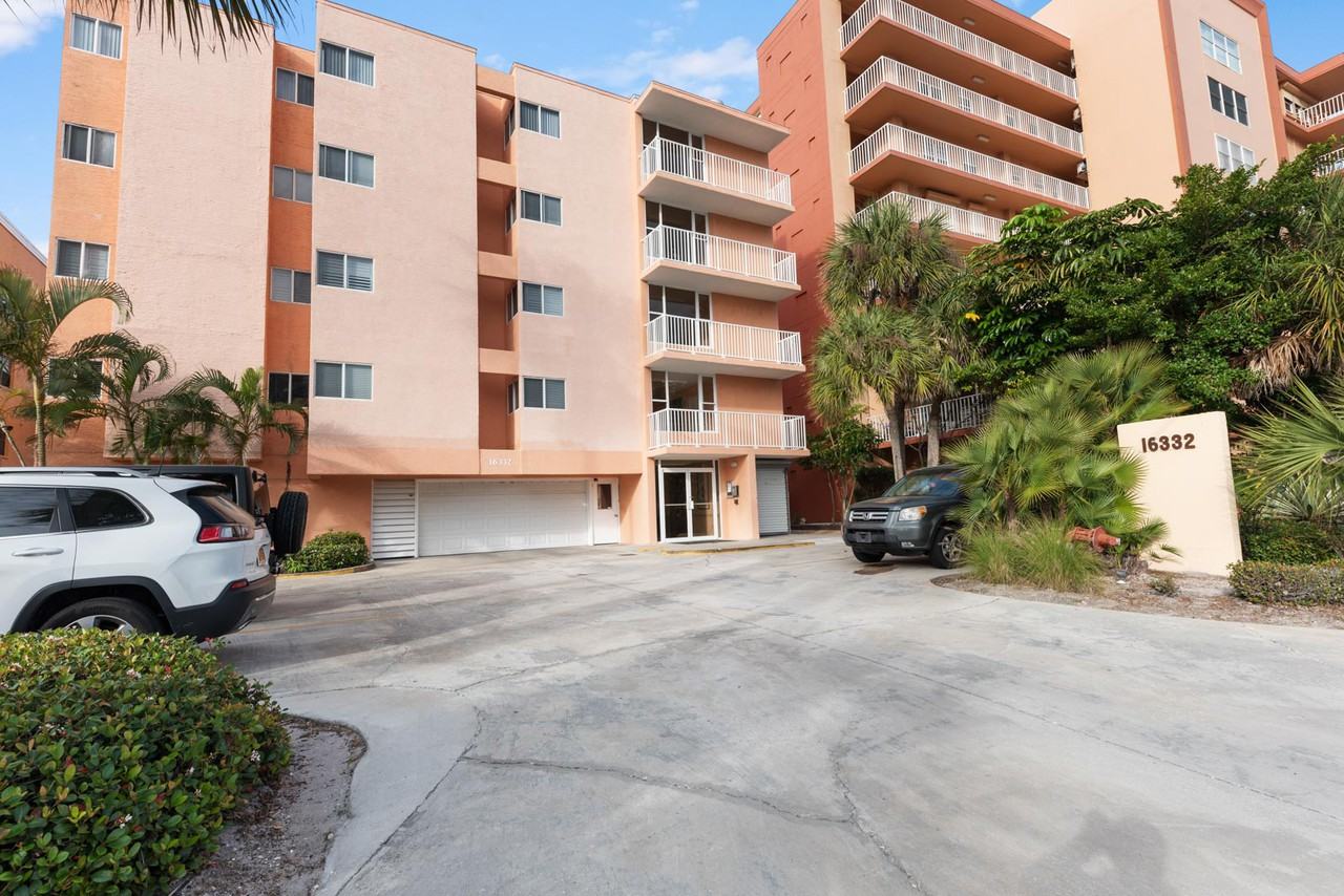 16332 Gulf Blvd - Photo 2 of 29