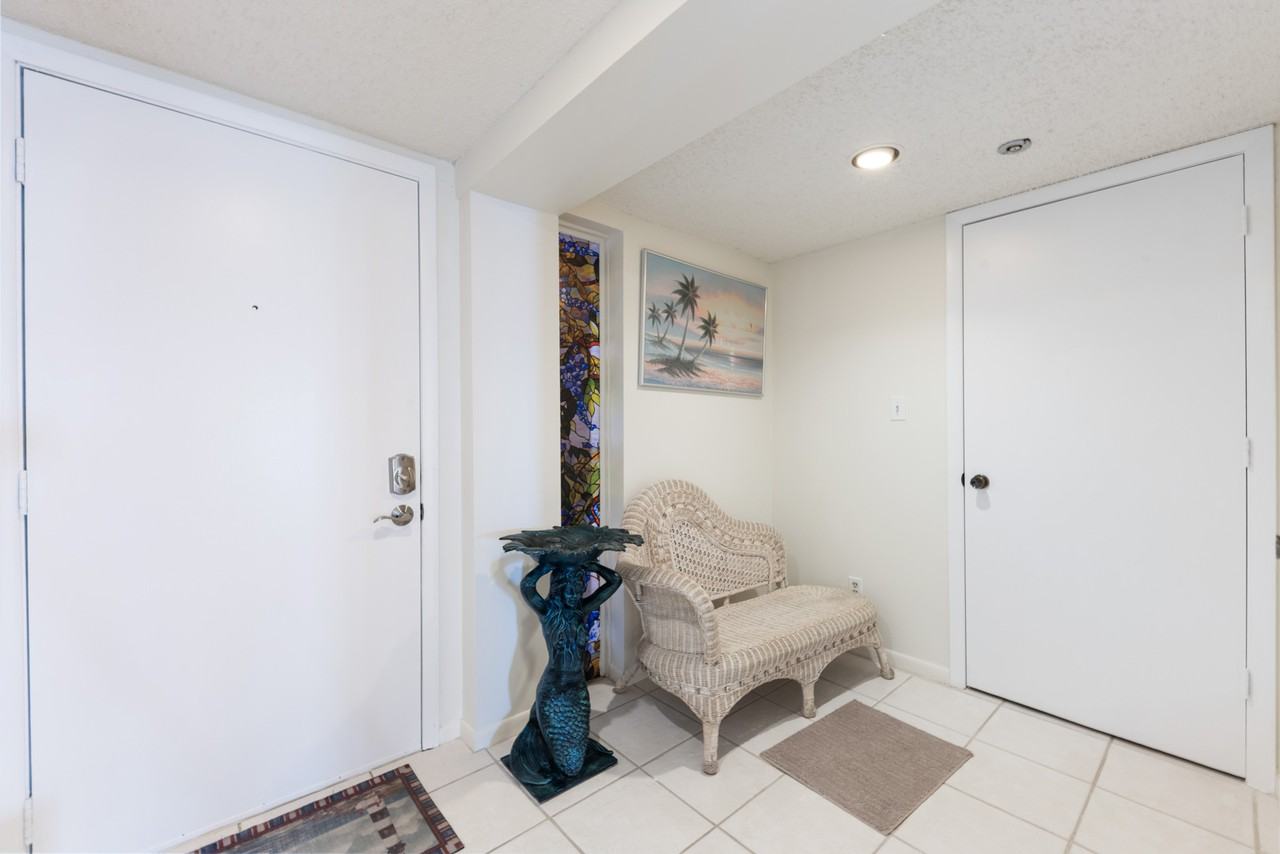 16332 Gulf Blvd - Photo 3 of 29