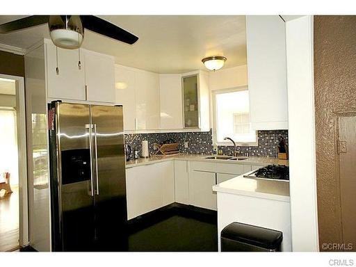 3108 Charlemagne Ave - Photo 2 of 4