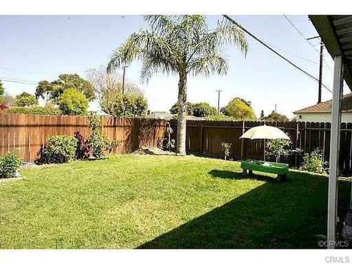 3108 Charlemagne Ave - Photo 3 of 4