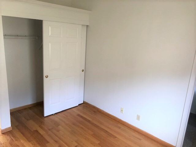 111 Carnelian Road - Photo 2 of 23